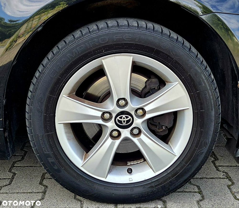 Toyota Avensis 2.0 D-4D Sol - 25