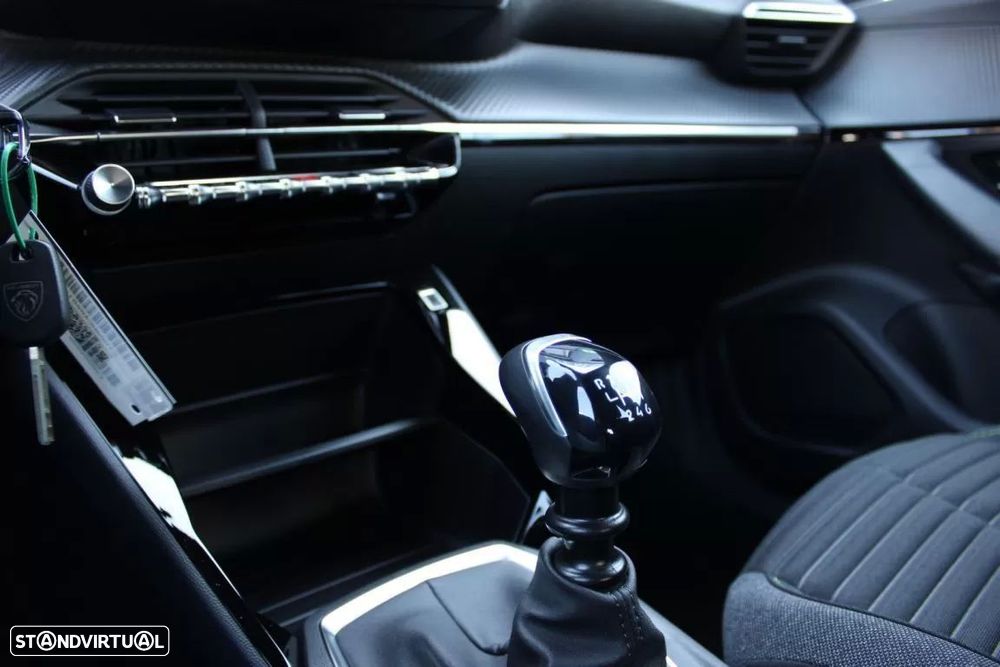 Peugeot 2008 1.2 PureTech Allure Pack - 16