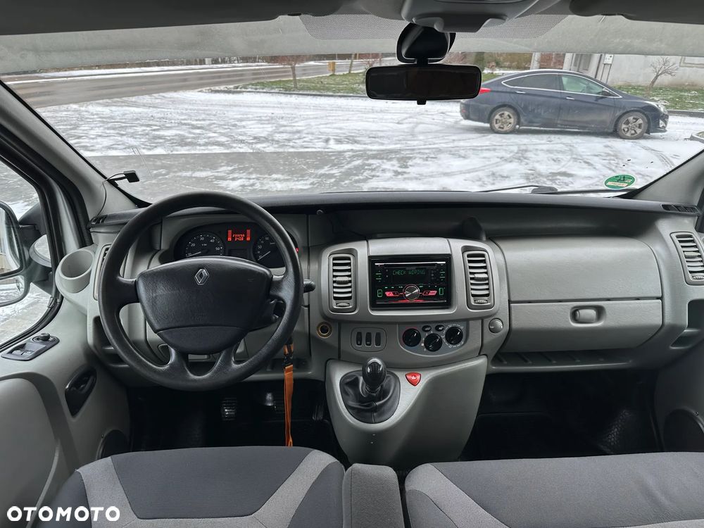 Renault Trafic Passenger L1H1 Expression - 9