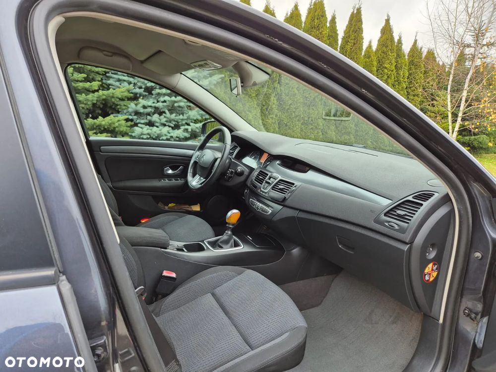 Renault Laguna 2.0 DCi FAP Expression - 22