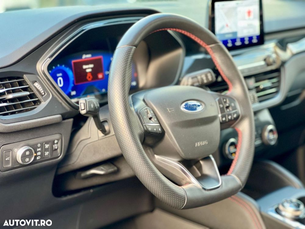 Ford Kuga - 12