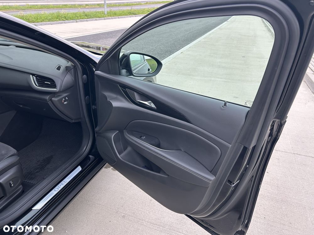 Opel Insignia - 28