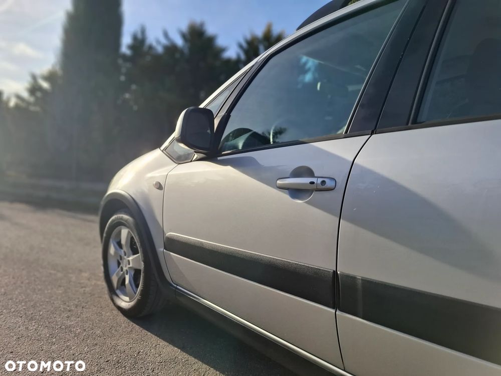 Suzuki SX4 1.6 VVT 4x2 City - 4