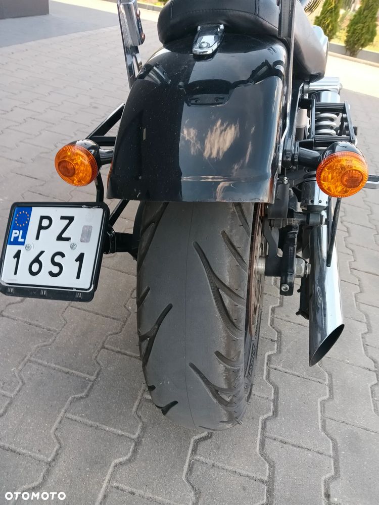 Harley-Davidson Dyna Street Bob - 14