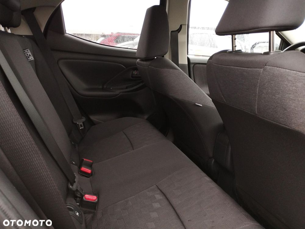 Toyota Yaris Hybrid 1.5 Style - 11