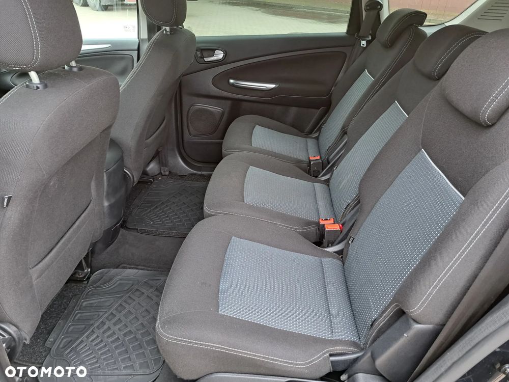 Ford S-Max 2011