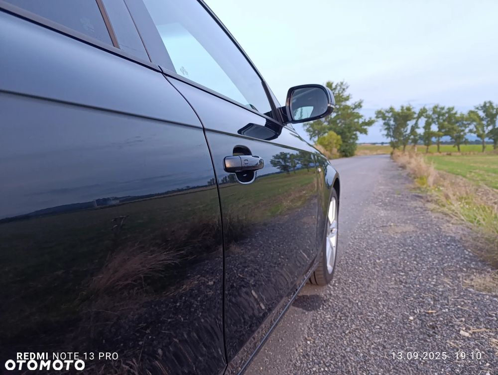 Audi A4 Avant 2.0 TDI - 8