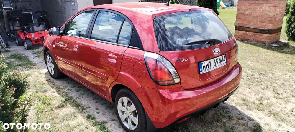 Kia Rio 1.5 CRDi Comfort - 2