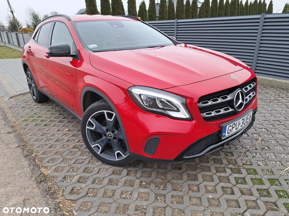 Mercedes-Benz GLA 180 d 7G-DCT Urban - 1