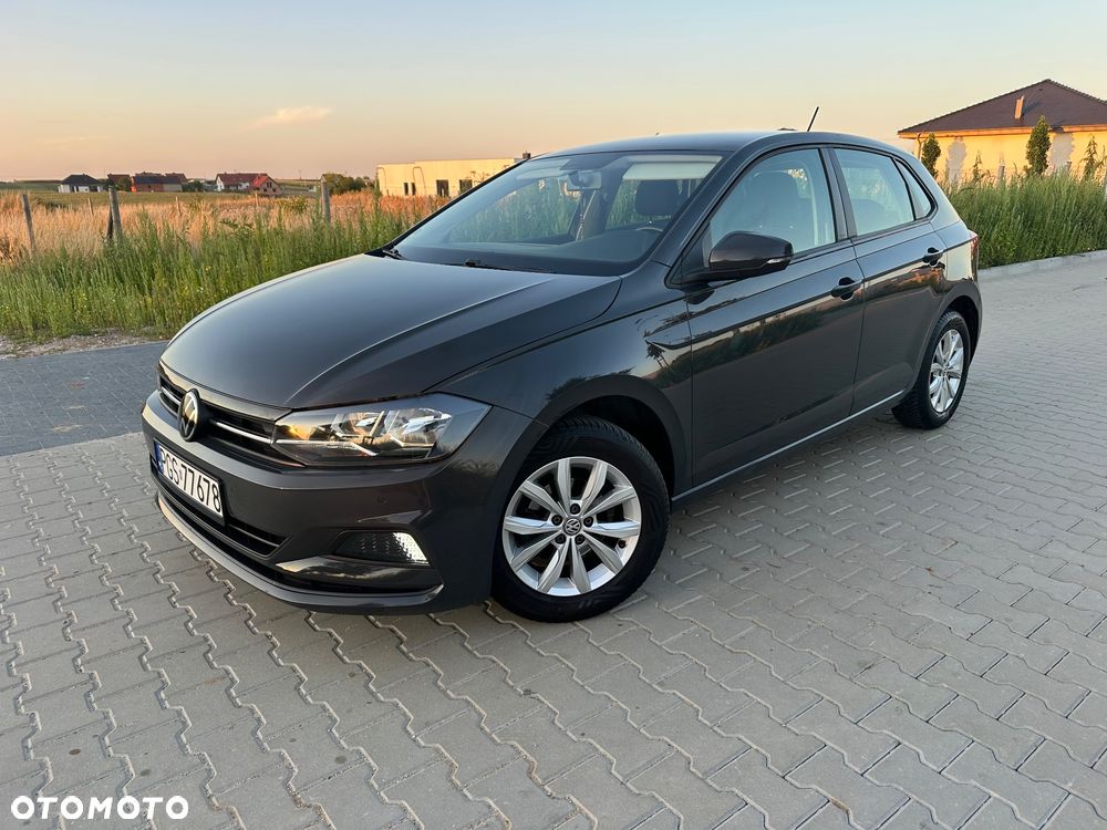 Volkswagen Polo - 1