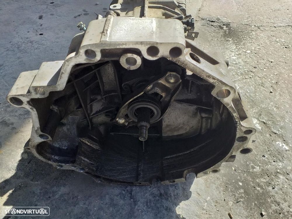 CAIXA VELOCIDADES AUDI A4 2005 - 1