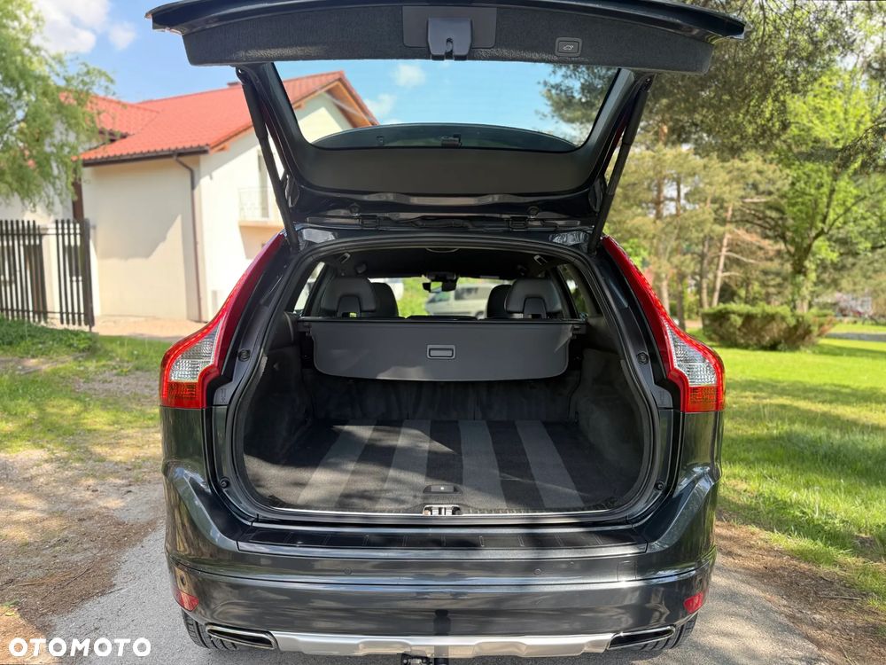 Volvo XC 60 D4 Geartronic Summum - 32