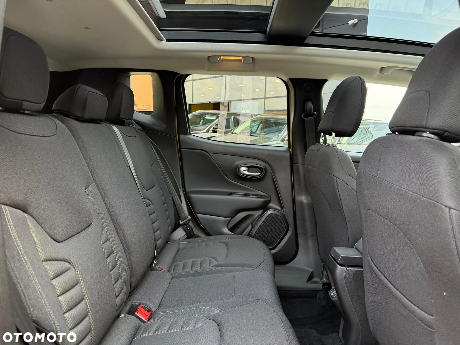 Jeep Renegade 1.5 T4 mHEV North Star FWD S&S DCT - 10