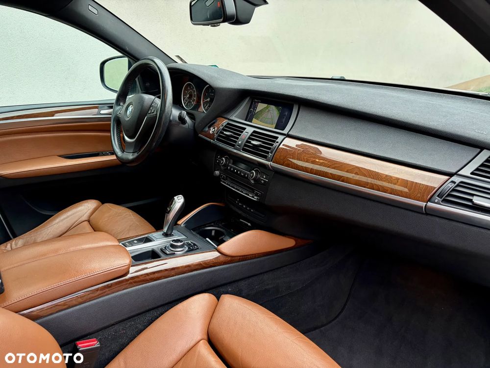 BMW X6 xDrive35i - 15