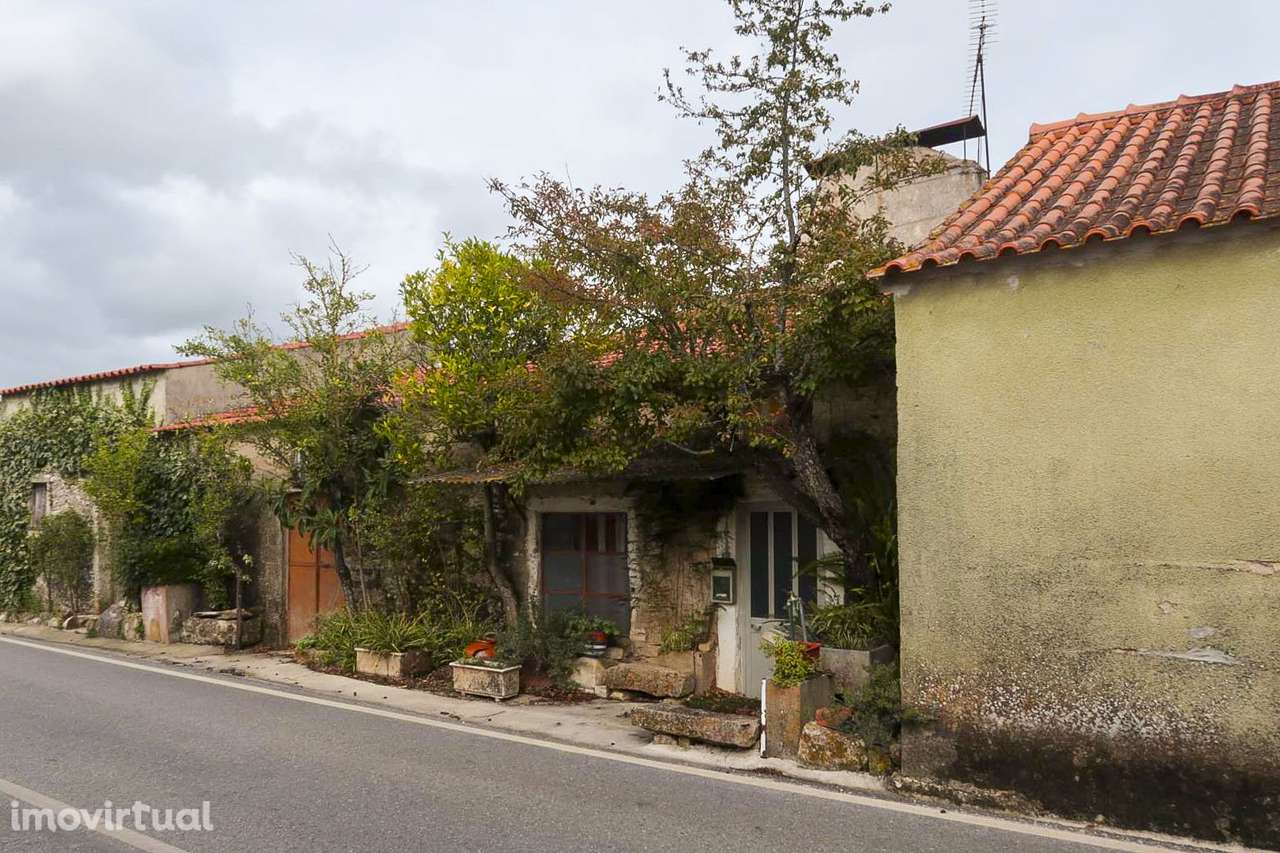 Moradia para recuperação - Zambujal - Ourém - Grande imagem: 3/5