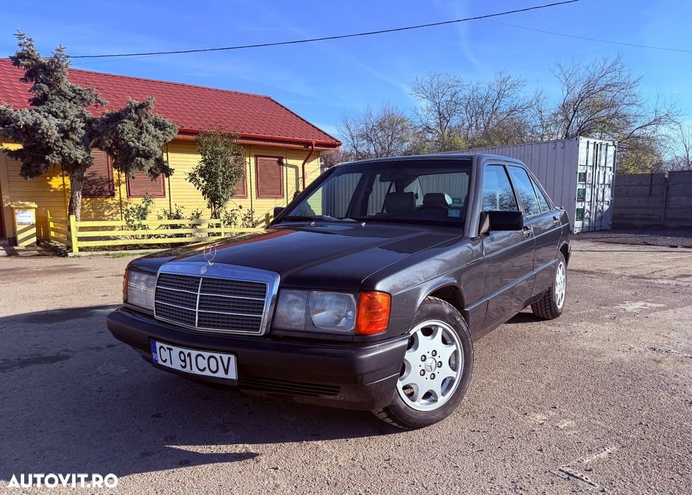Mercedes-Benz W201 - 1