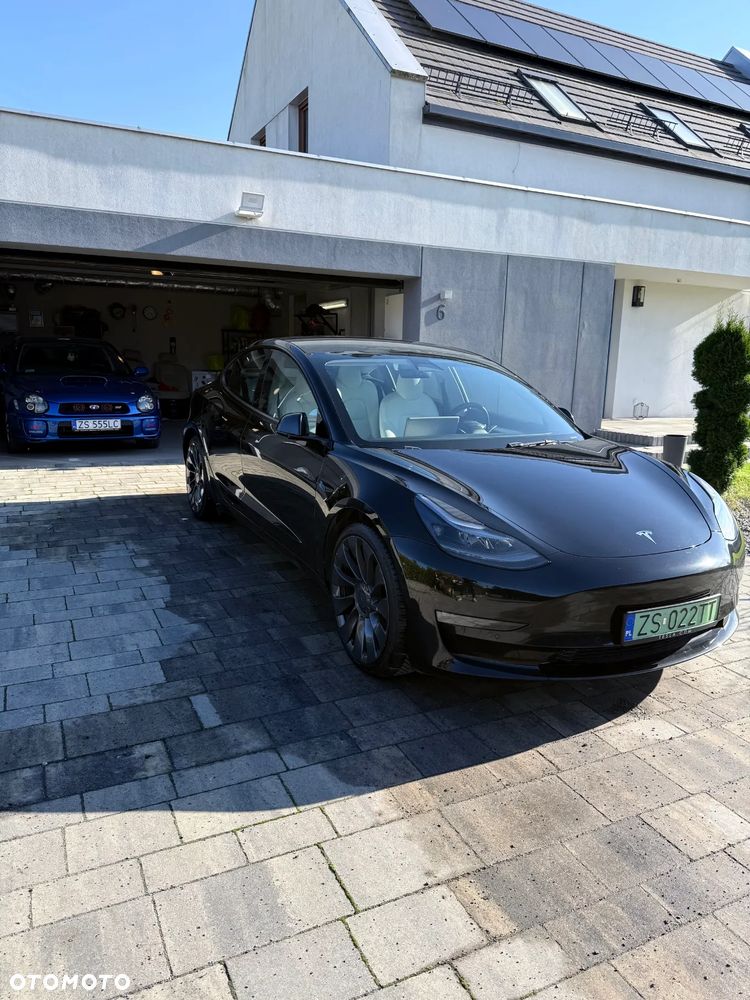 Tesla Model 3 Performance AWD - 4