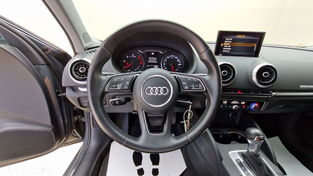 Audi A3 2.0 35 TDI S tronic quattro Sport - 14