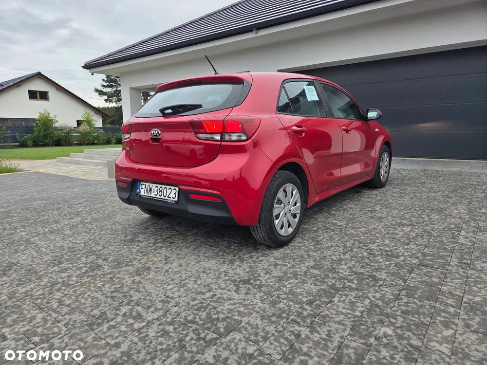 Kia Rio 2017 photo 5