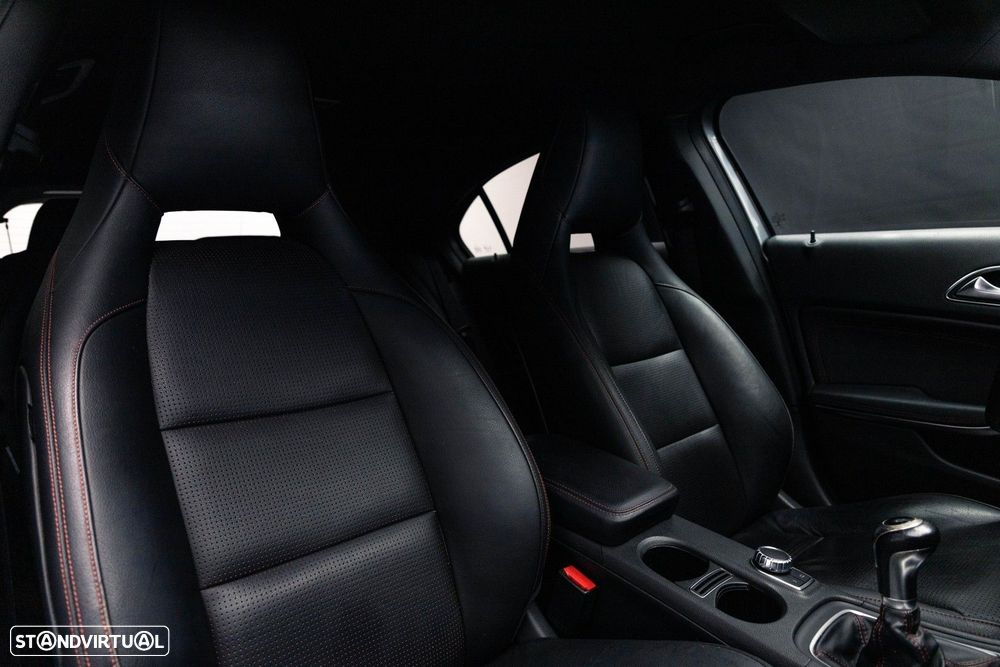 Mercedes-Benz A 180 CDi BE AMG Line - 14