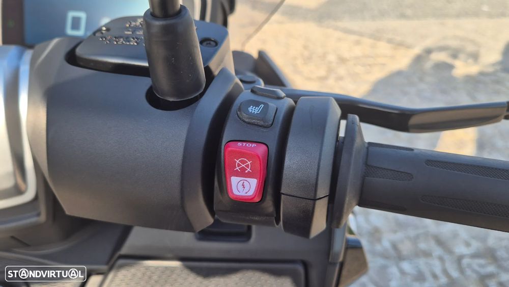 BMW C 400 GT Triple Black - 14