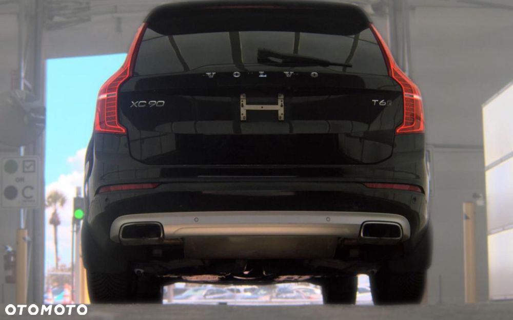 Volvo XC 90 - 5