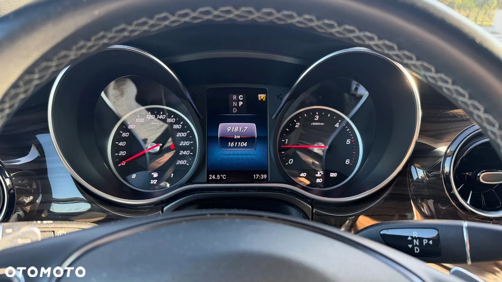 Mercedes-Benz Klasa V 300 d 4-Matic 9G-Tronic - 12