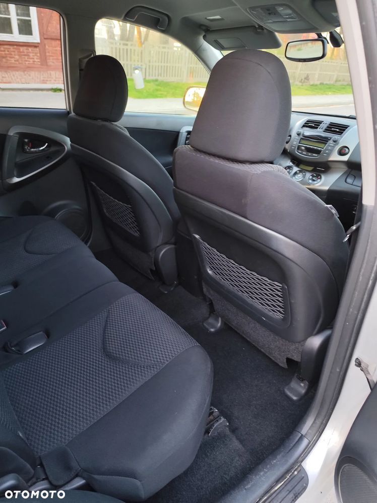 Toyota RAV4 2.2 D-4D 2010 - 10