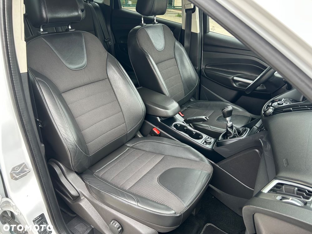 Ford Kuga 1.5 EcoBoost FWD ST-Line ASS - 18