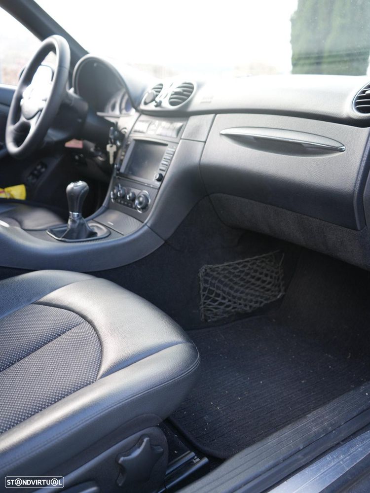 Mercedes-Benz CLK 220 CDi Avantgarde - 24