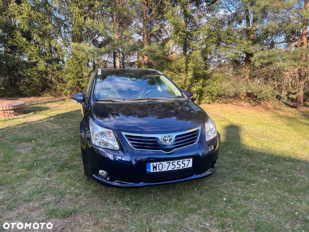 Toyota Avensis 2.0 D-4D Sol+NAVI - 17