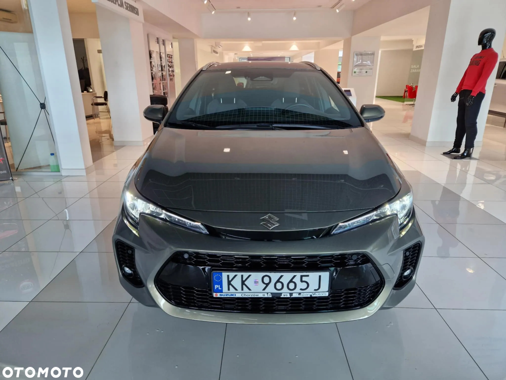 Suzuki Swace 1.8 Hybrid Premium Plus CVT - 2