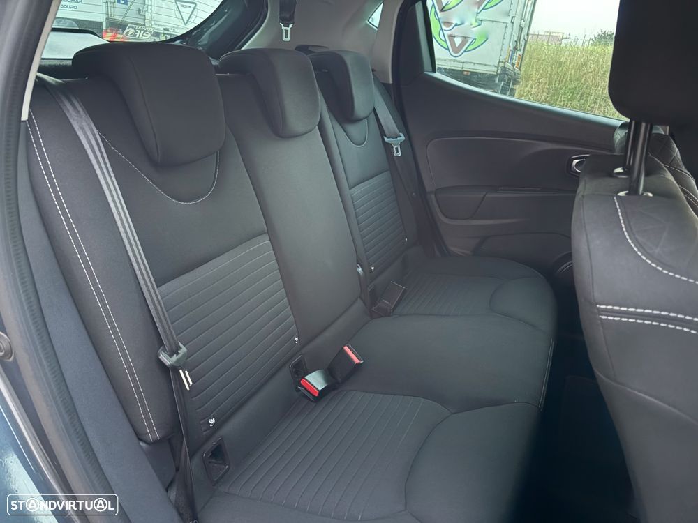 Renault Clio 1.5 dCi Limited EDition - 9