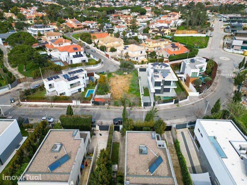 ✨ Terreno Exclusivo em Birre – Onde o Luxo Encontra a Natureza - Grande imagem: 3/11