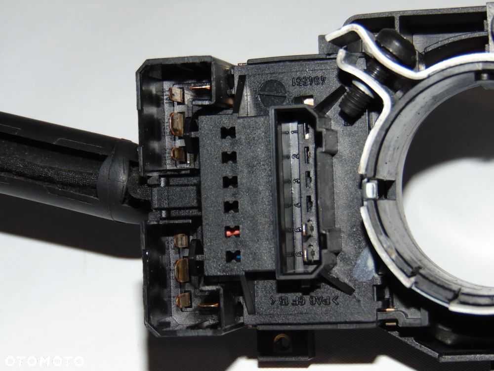 ORYGINAŁ przełącznik manetka świateł kierunkowskazów wycieraczek manetki Audi A4 B5 sedan 97-00r - 10