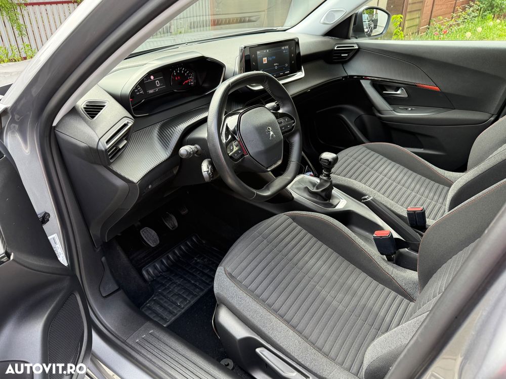 Peugeot 2008 1.2 PureTech Turbo S&S Active - 13