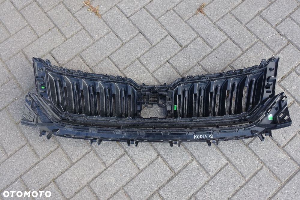 ATRAPA GRILL SKODA KODIAQ RS BLACK - 4