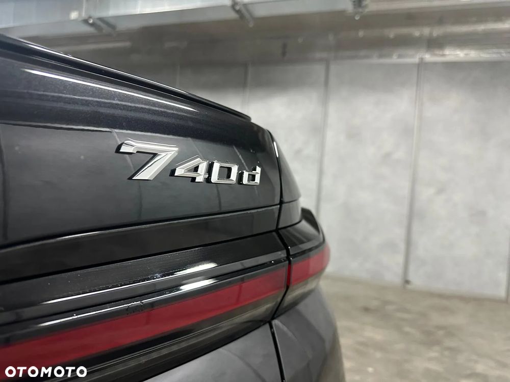 BMW Seria 7 - 11