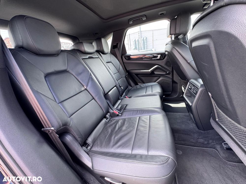 Porsche Cayenne Tiptronic S - 20