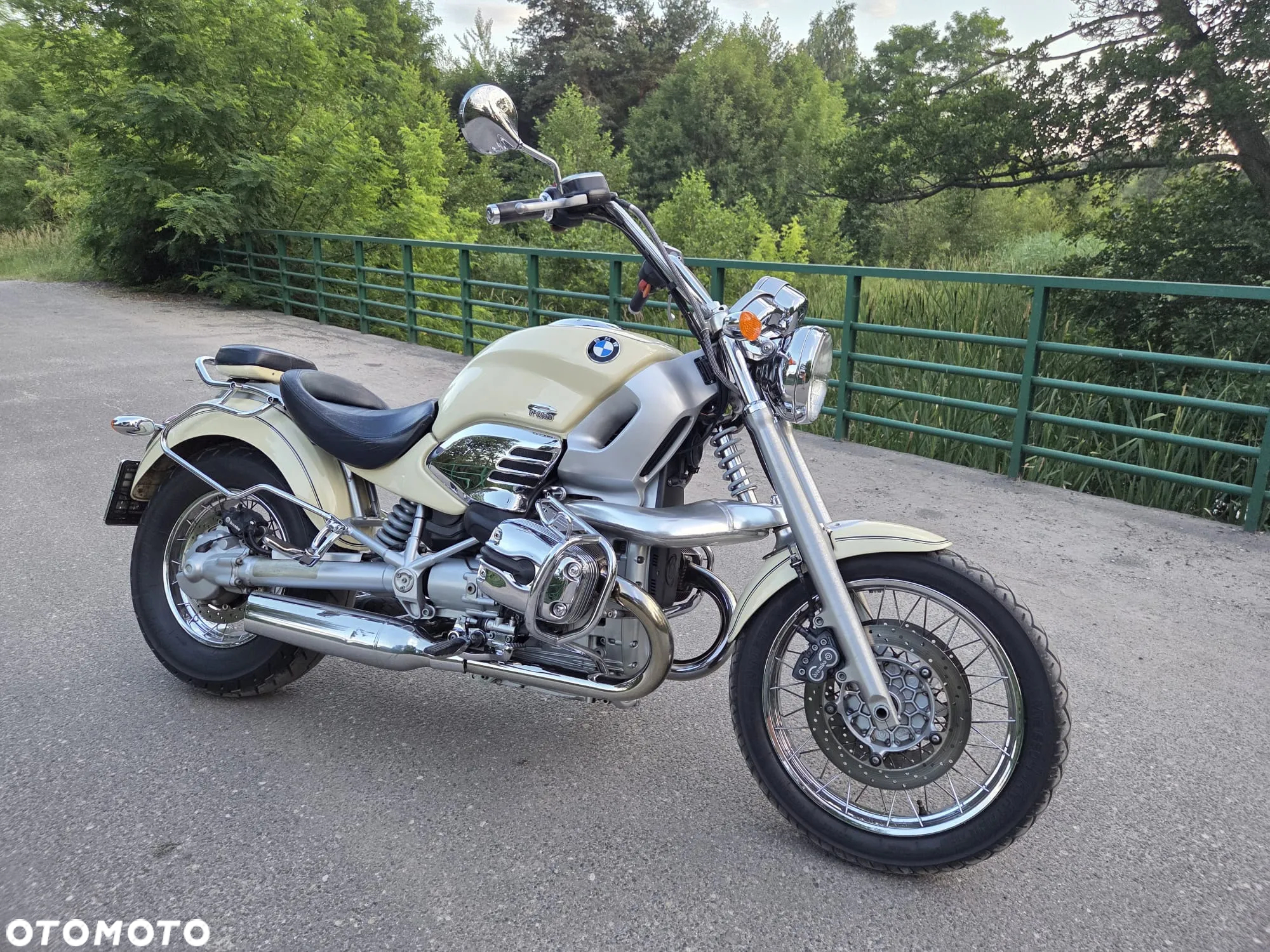 BMW R - 2