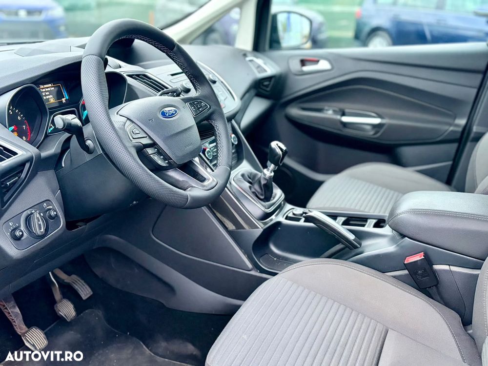 Ford Grand C-Max - 8