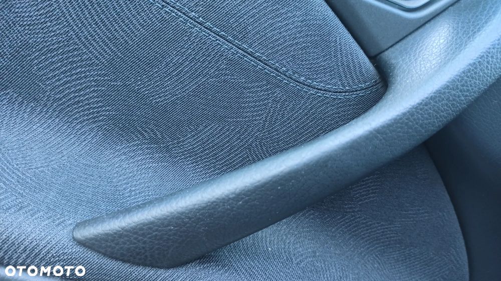 Mercedes-Benz Klasa E - 9