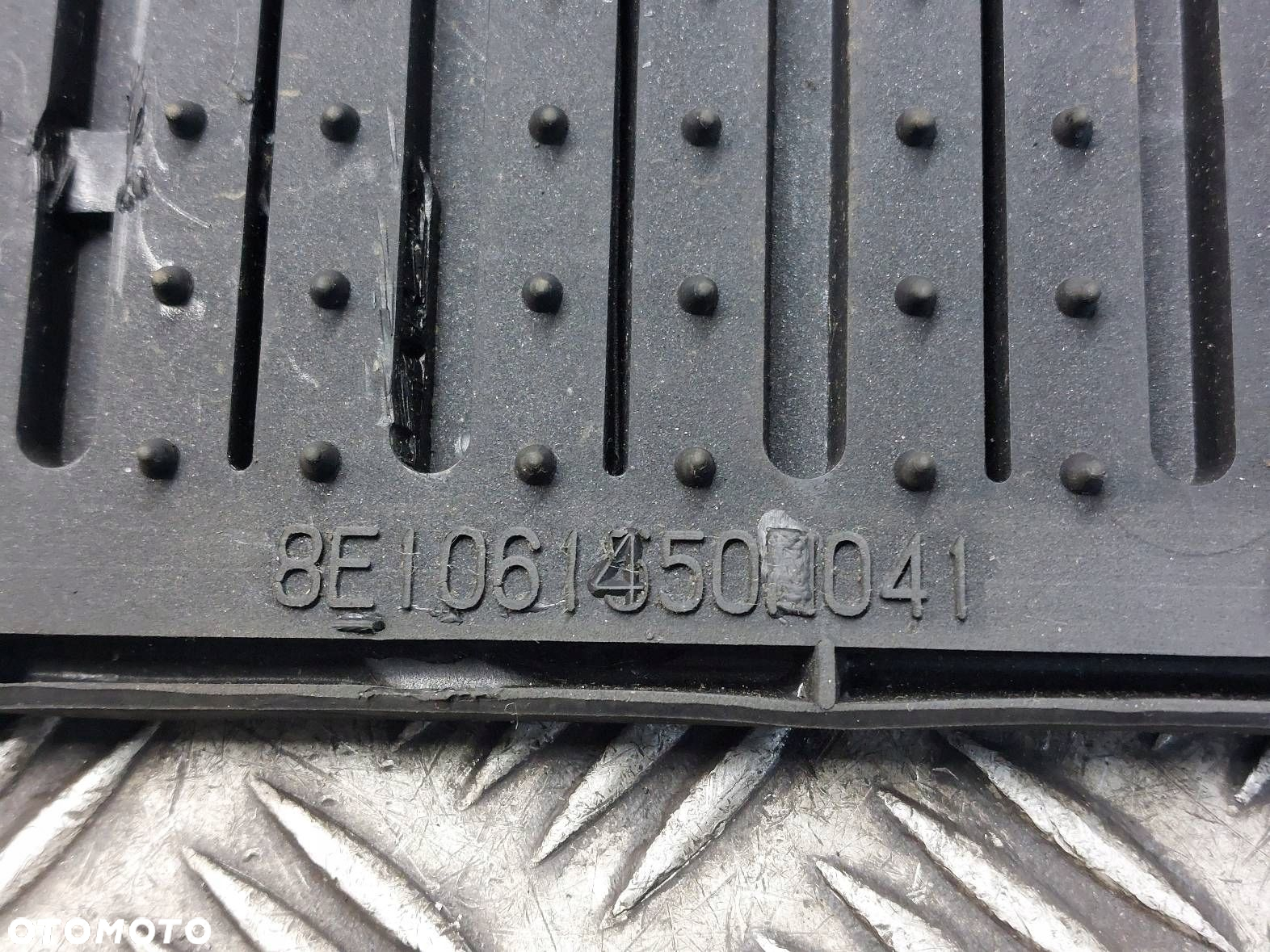 DYWANIK DYWANIKI WYCIERACZKI KOMPLET AUDI A4 B7 KOMBI 8E1061450 - 8