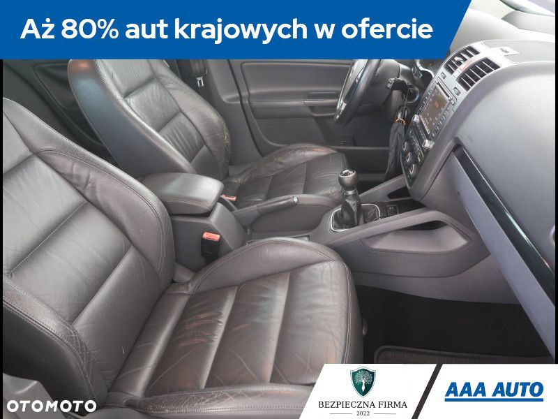 Volkswagen Golf - 10