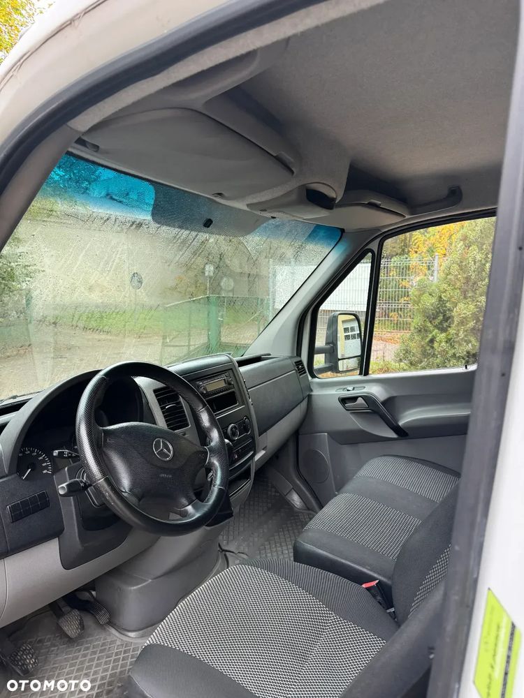 Mercedes-Benz SPRINTER 515 - 9