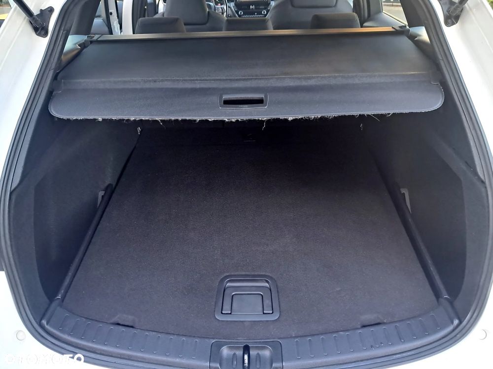 Toyota Corolla - 13
