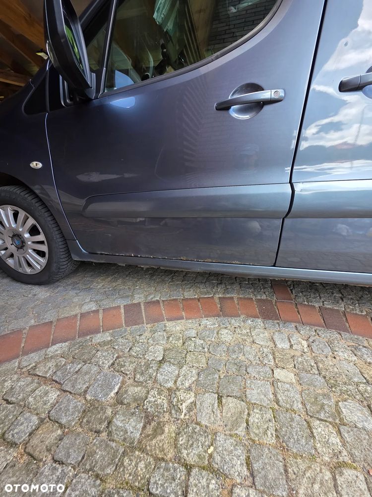 Citroën Berlingo Multispace e-HDi 90 FAP EGS6 Start Stop Selection - 23