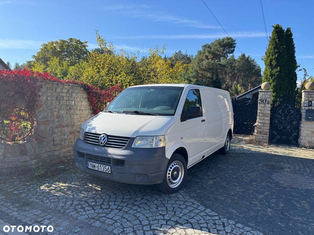 Volkswagen Transporter - 1