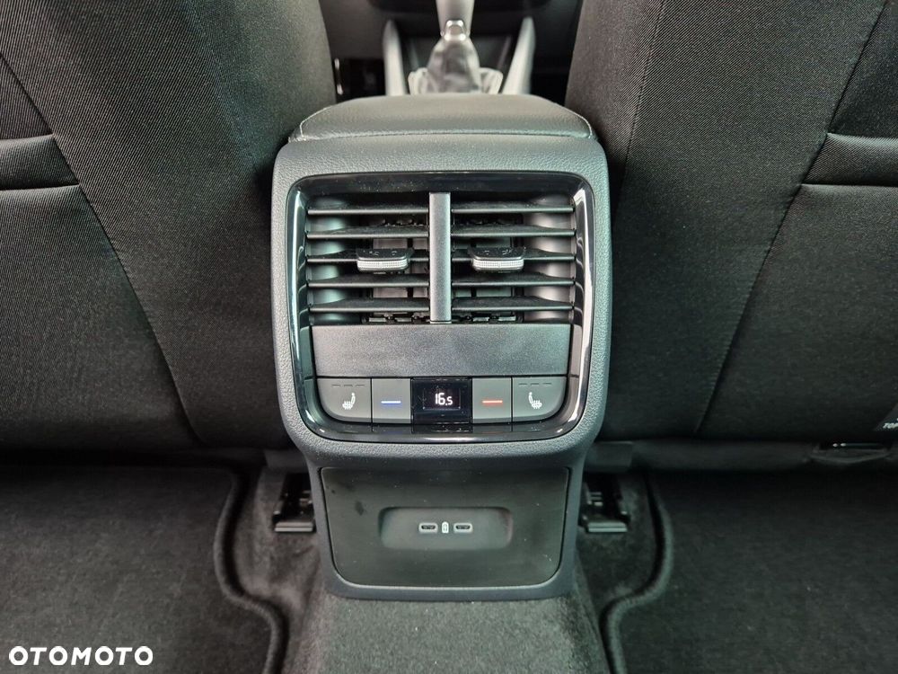 Skoda Octavia 1.5 TSI Drive Selection - 39
