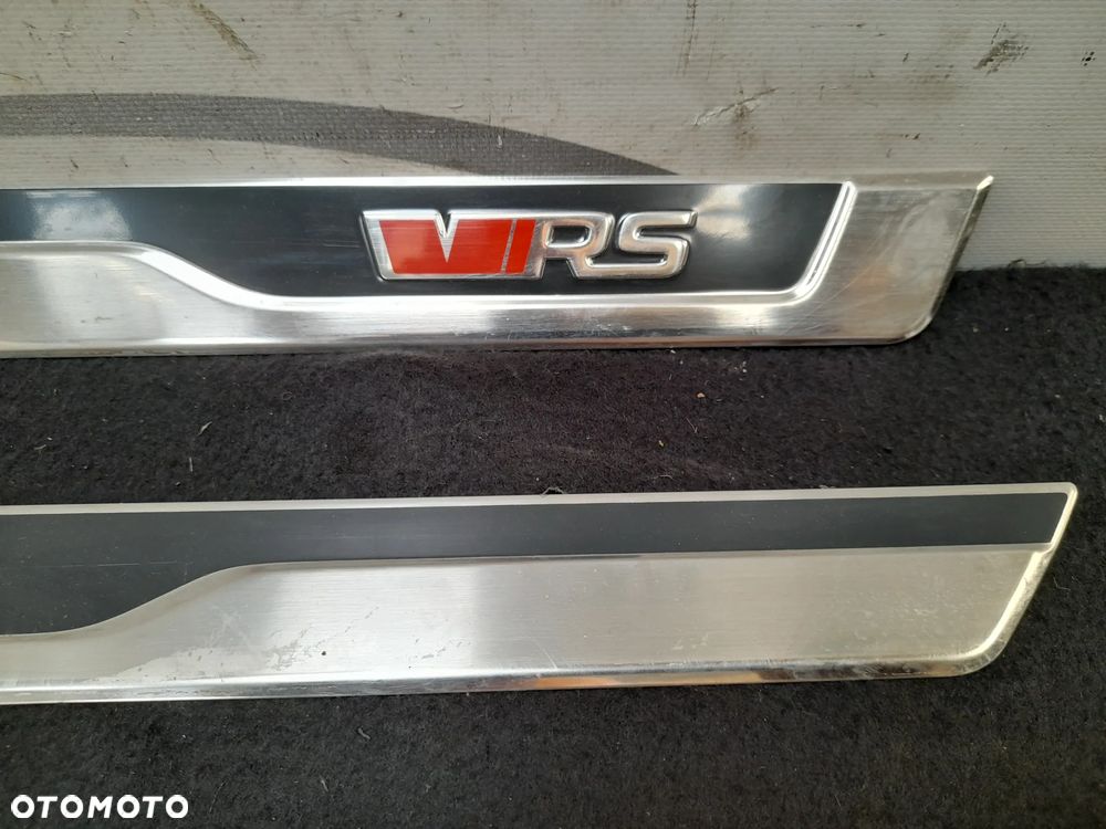 Skoda Octavia IV 5E3 Listwa progowa przód prawa VRS 5E3853814C 5E3853813C - 4